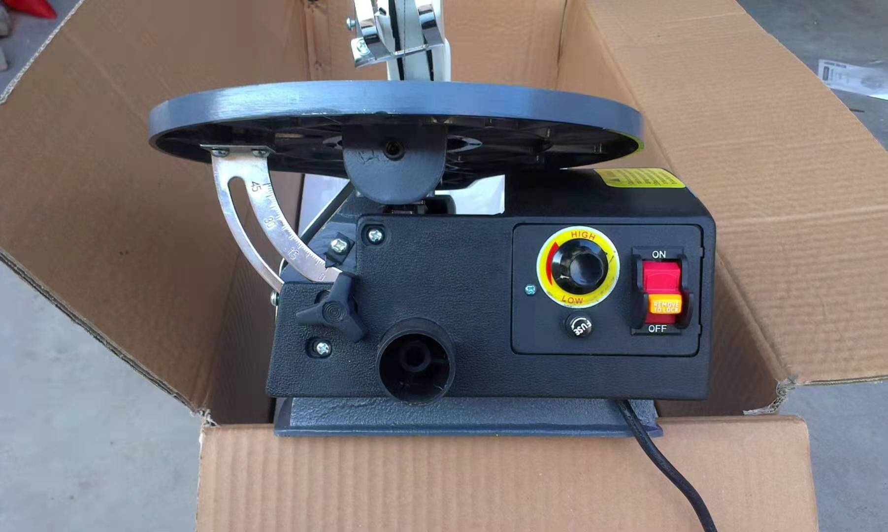 Wood Cutting Industrial Deskto - đánh giá và giá Woodworking Saw